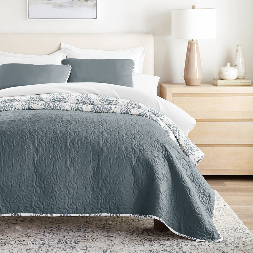 Distressed Damask Reversible Quilted Coverlet Set