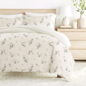 Delicate Floral Pattern 3-Piece Reversible Duvet Cover Set (Sale)