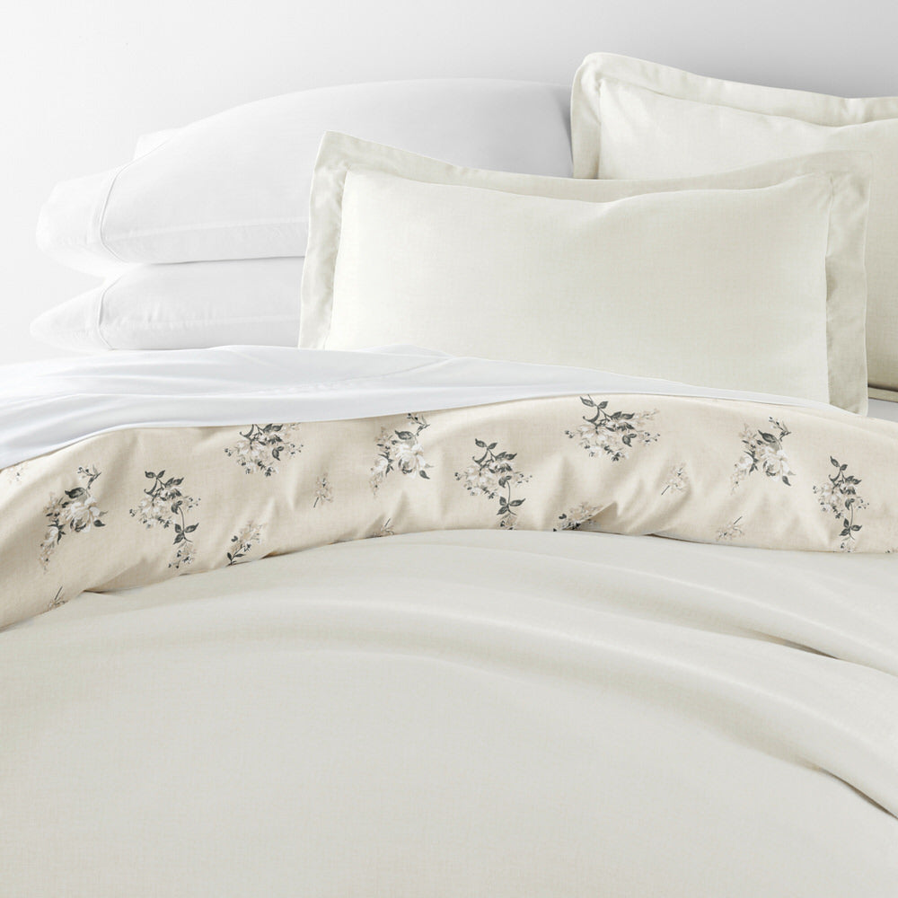 Delicate Floral Pattern 3-Piece Reversible Duvet Cover Set (Sale)