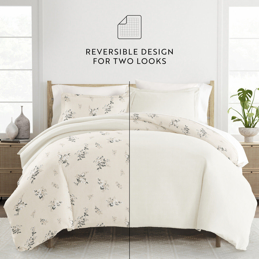 Delicate Floral Pattern 3-Piece Reversible Duvet Cover Set (Sale)