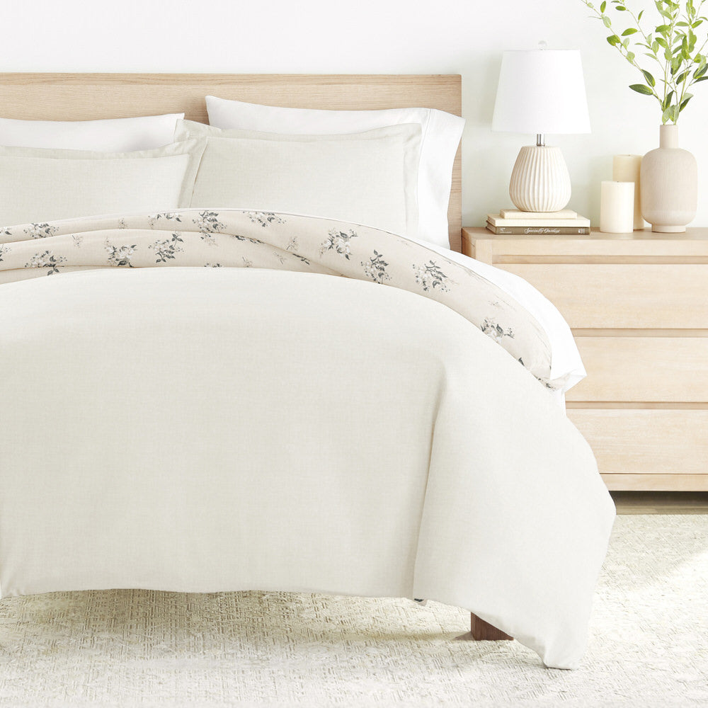 Delicate Floral Pattern 3-Piece Reversible Duvet Cover Set (Sale)