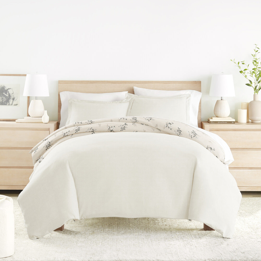 Delicate Floral Pattern 3-Piece Reversible Duvet Cover Set (Sale)