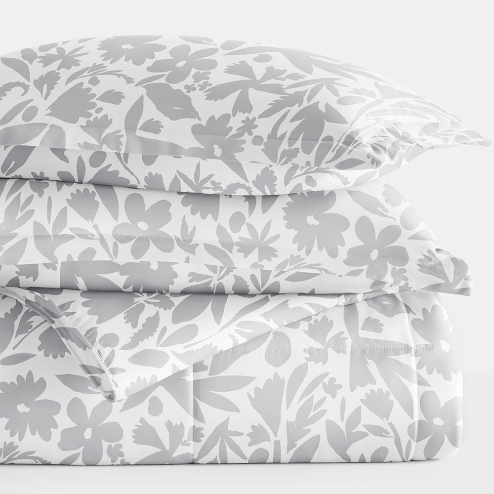 Abstract Garden Patterned Down-Alternative Comforter Set (Sale)