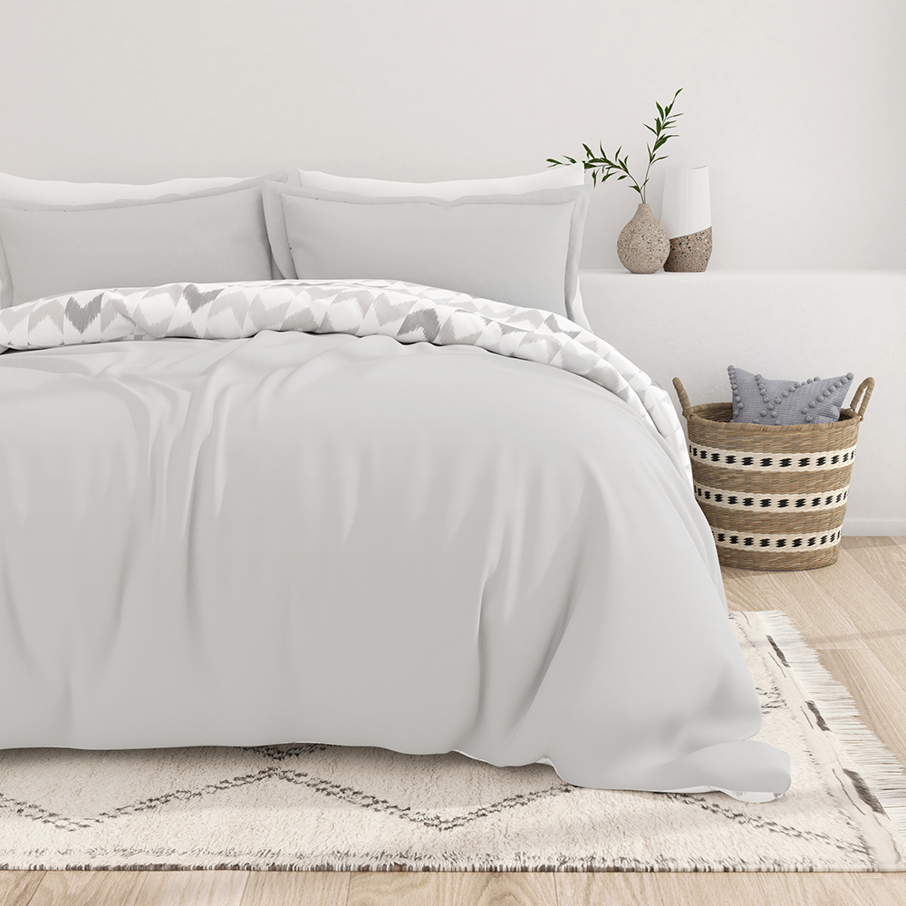 Chevron Sleep Pattern 3-Piece Reversible Duvet Cover Set (Sale)