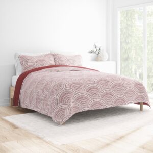 Scallop Reversible Quilted Coverlet Set (Sale)