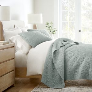 Sale - Floral 3-Piece Quilted Coverlet Set