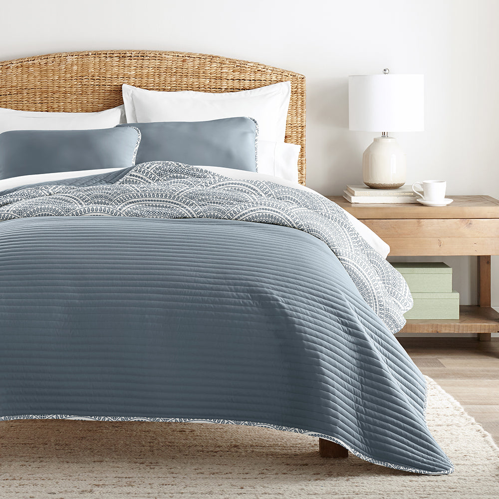 Solid Color Coverlets Scallop Reversible Quilted Coverlet Set - Linens & Hutch